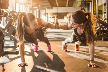 entrenamiento-en-pareja-flexpalmada